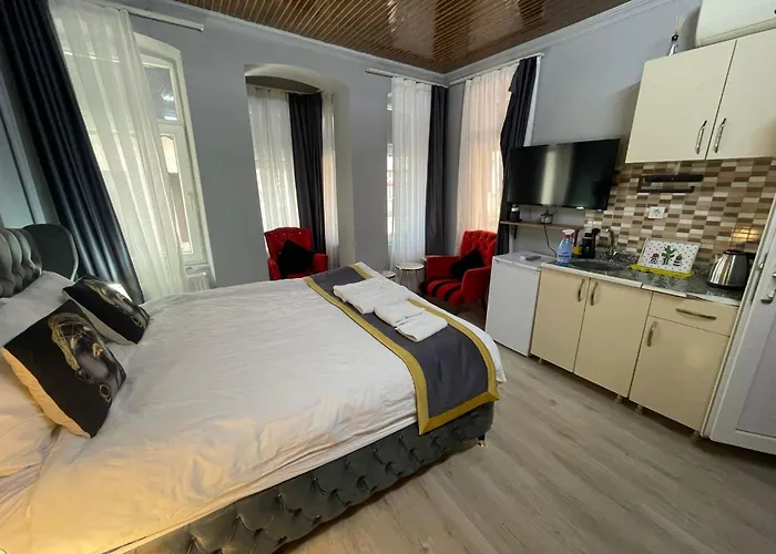 Nefti Red Apart Otel